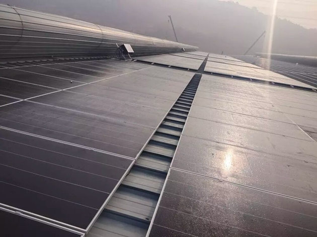 Elektrownia słoneczna Sunerise 6MW na dachu przemysłowym